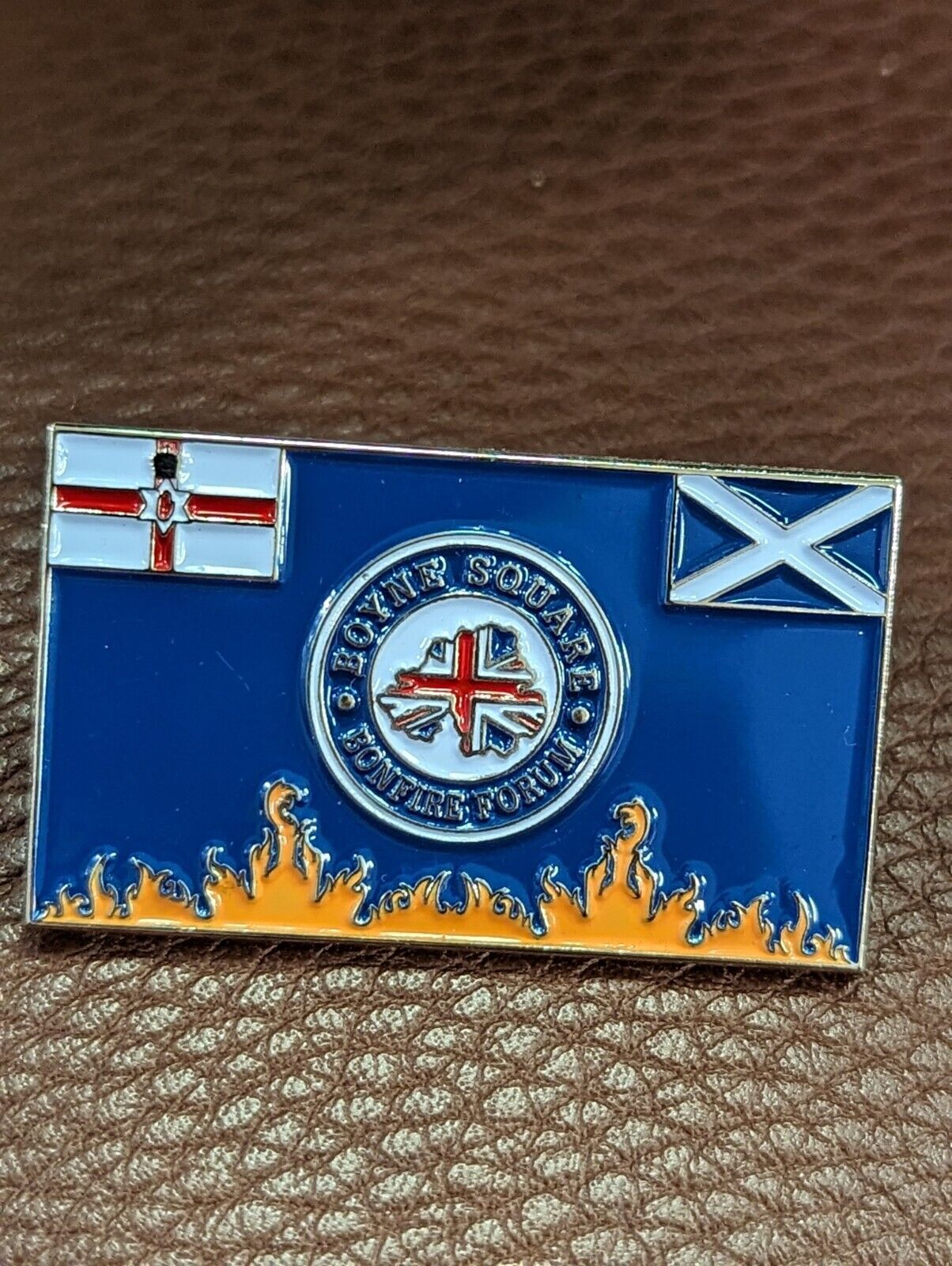 Boyne Square Bonfire Forum 11th July  Orange Order Rare Loyalist Pin Badge