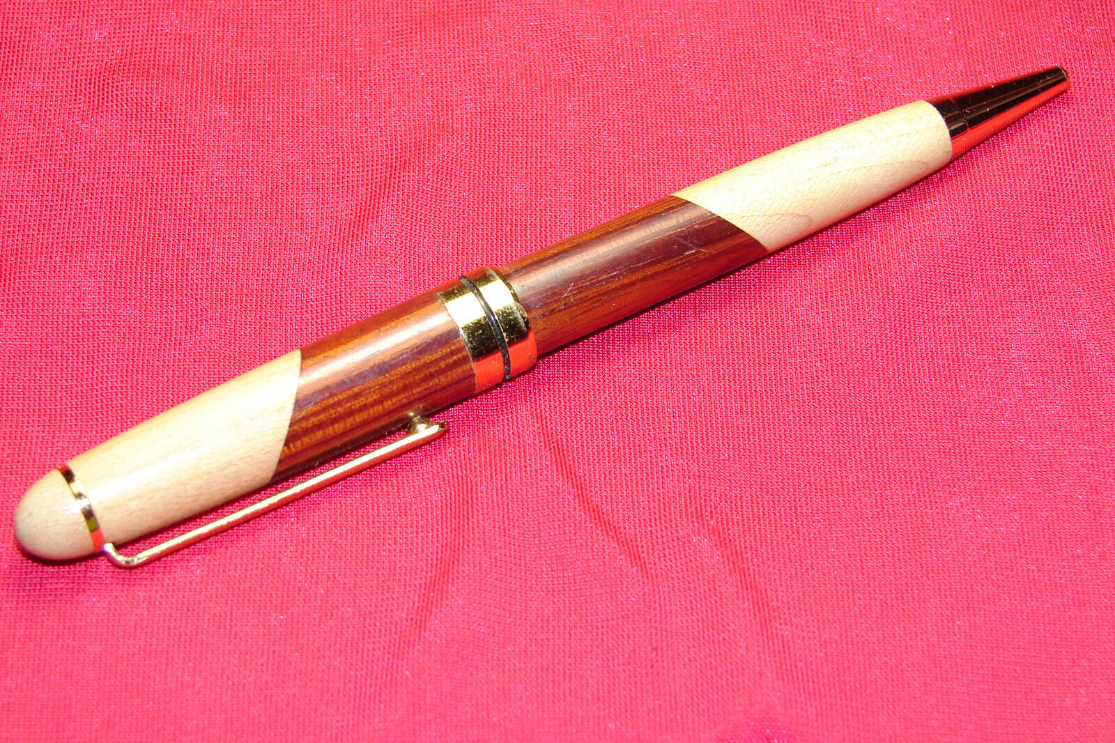 Vtg Handcrafted 2-Tone Dark Wood Twist Ballpoint Pen Gold Trim,Gorgeous  - 5.25\