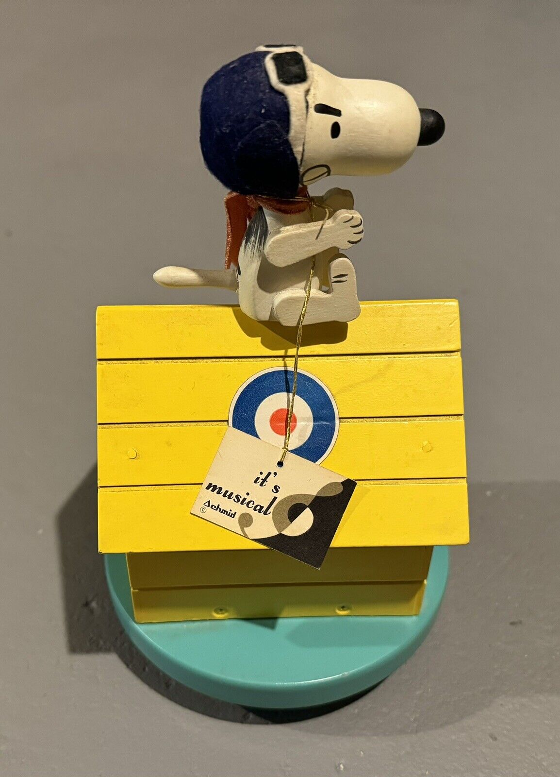 Vintage SNOOPY Red Baron Dog House Wooden Music Box 1968 WWI Over There, Great