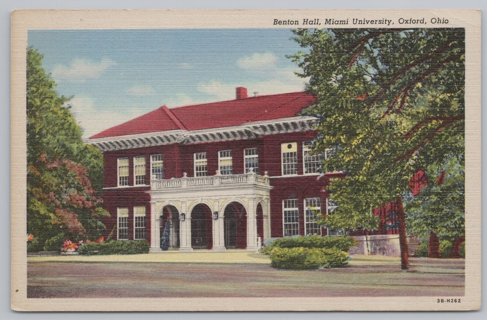 Oxford Ohio~Miami University~Benton Hall~Linen Vintage Postcard