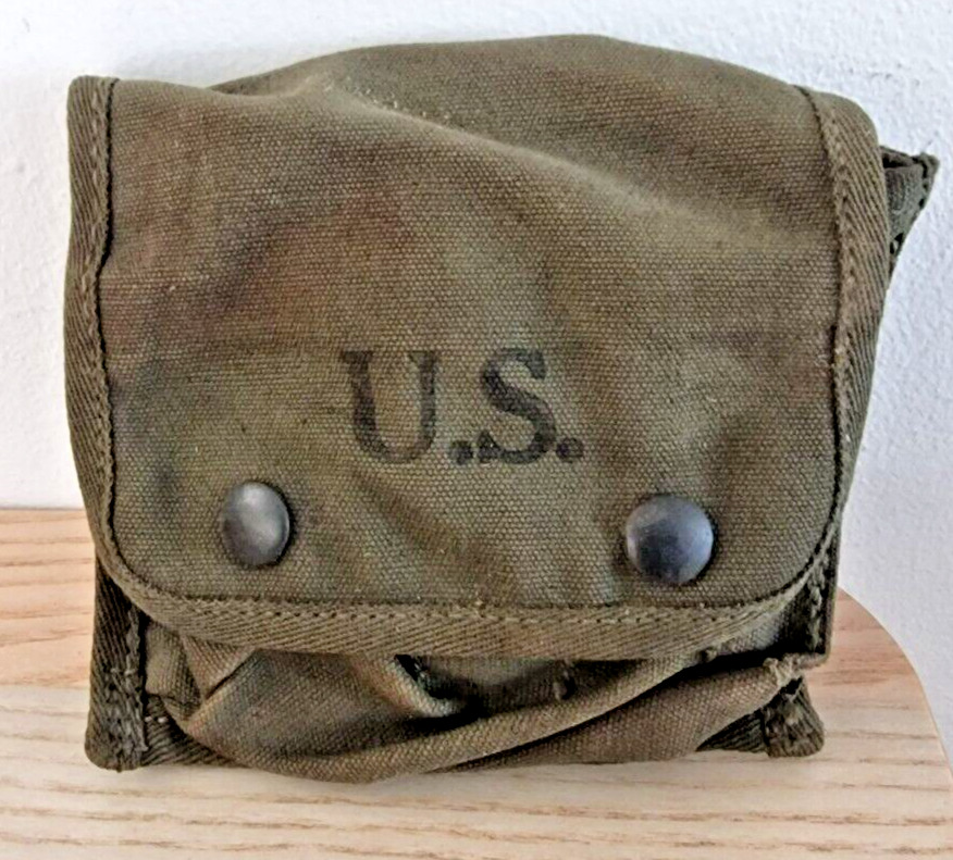 Genuine WW2 US Army Medic Pouch UNUSED MINT CONDITION Dated 1944 BBCO 