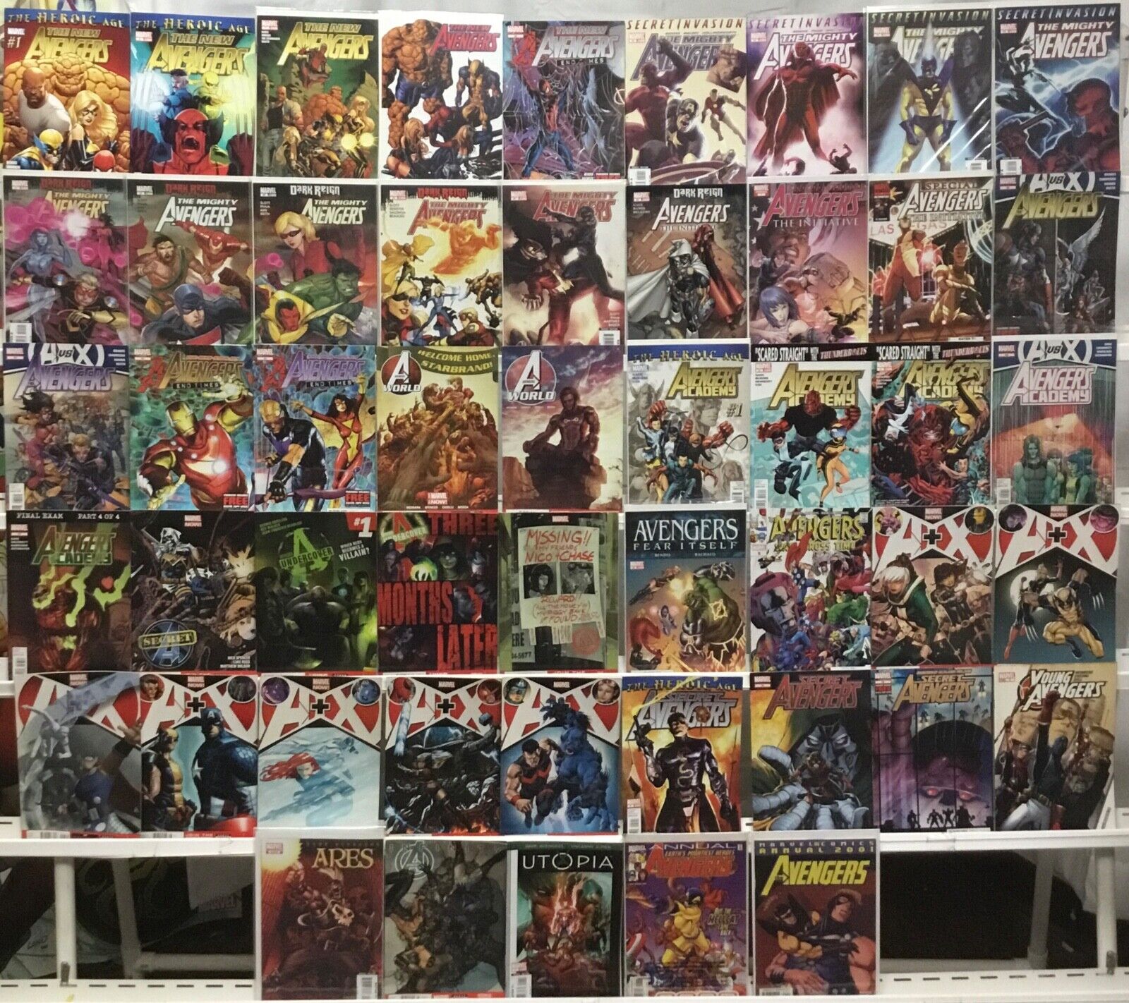 Marvel Comics - Avengers - Comic Book Lot of 50 Issues