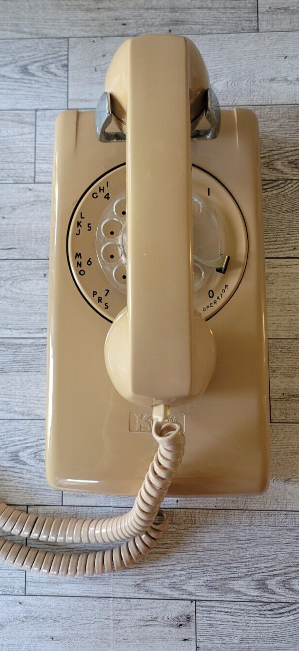 Rotary Telephone Kellogg ITT 554 Series Dial Wall Mount 1966 Vintage Beige Cord