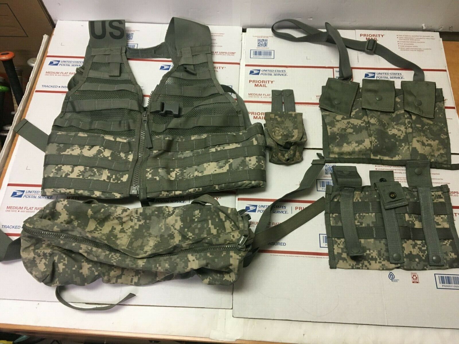  5pc. MOLLE II Fighting Load Carrier FLC Tactical Vest w/Triple Magazine Pouch, 