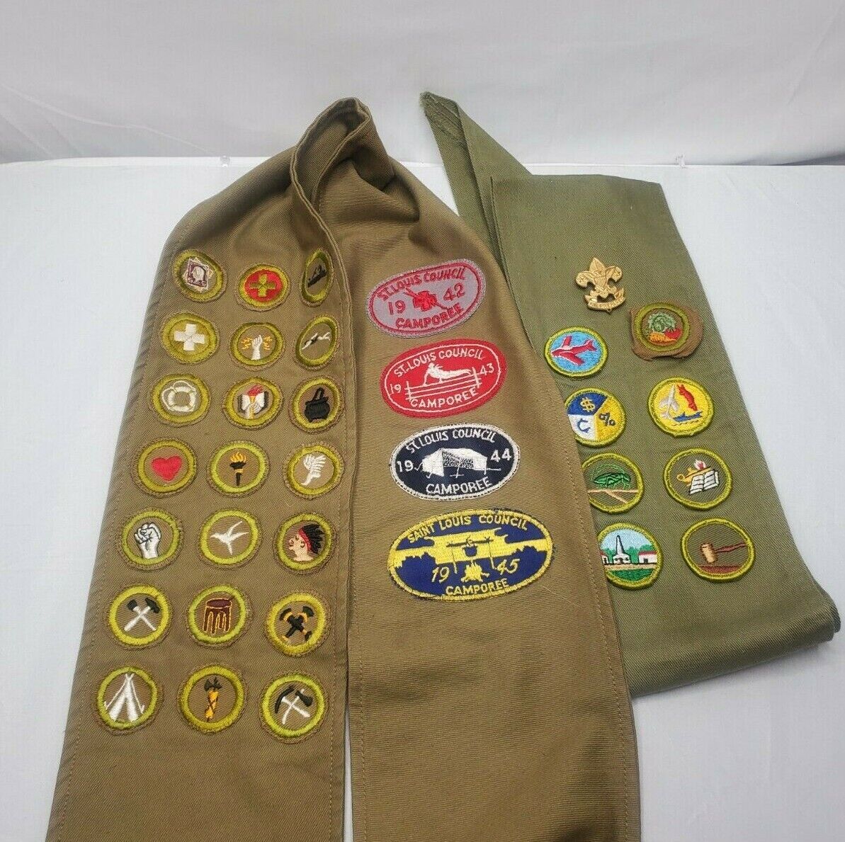 1940\'s Boy Scout Merit Badge Sash W/33 Merit Badges & Pin