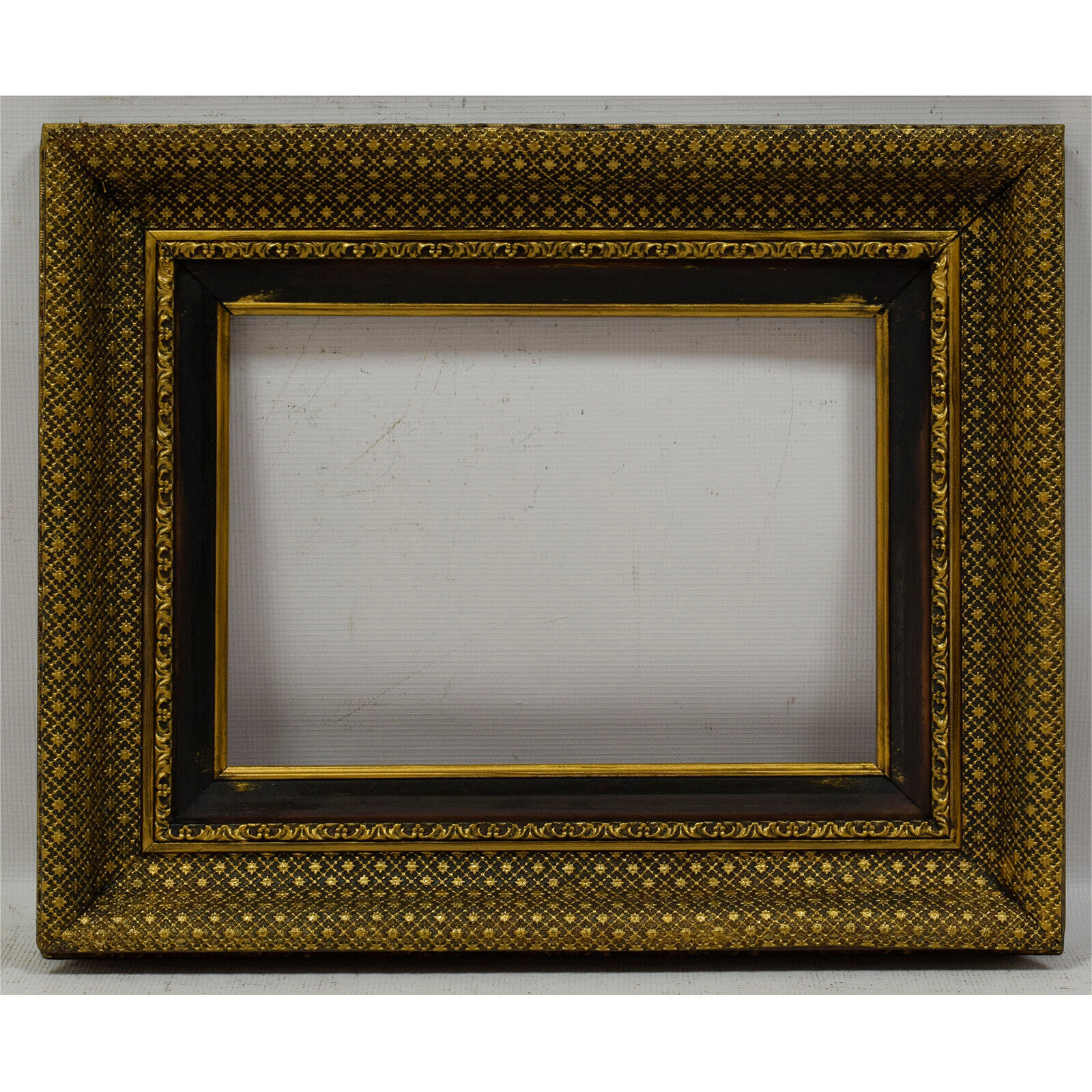 Old wooden frame decorative Internal: 13.9x9.8 in