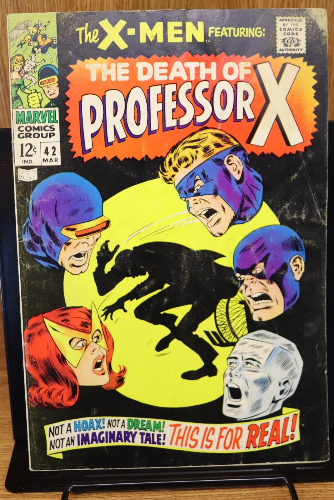 X-MEN #42 (1968) - GRADE 5.0 - THE DEATH OF PROFESSOR X - ORIGIN STORY