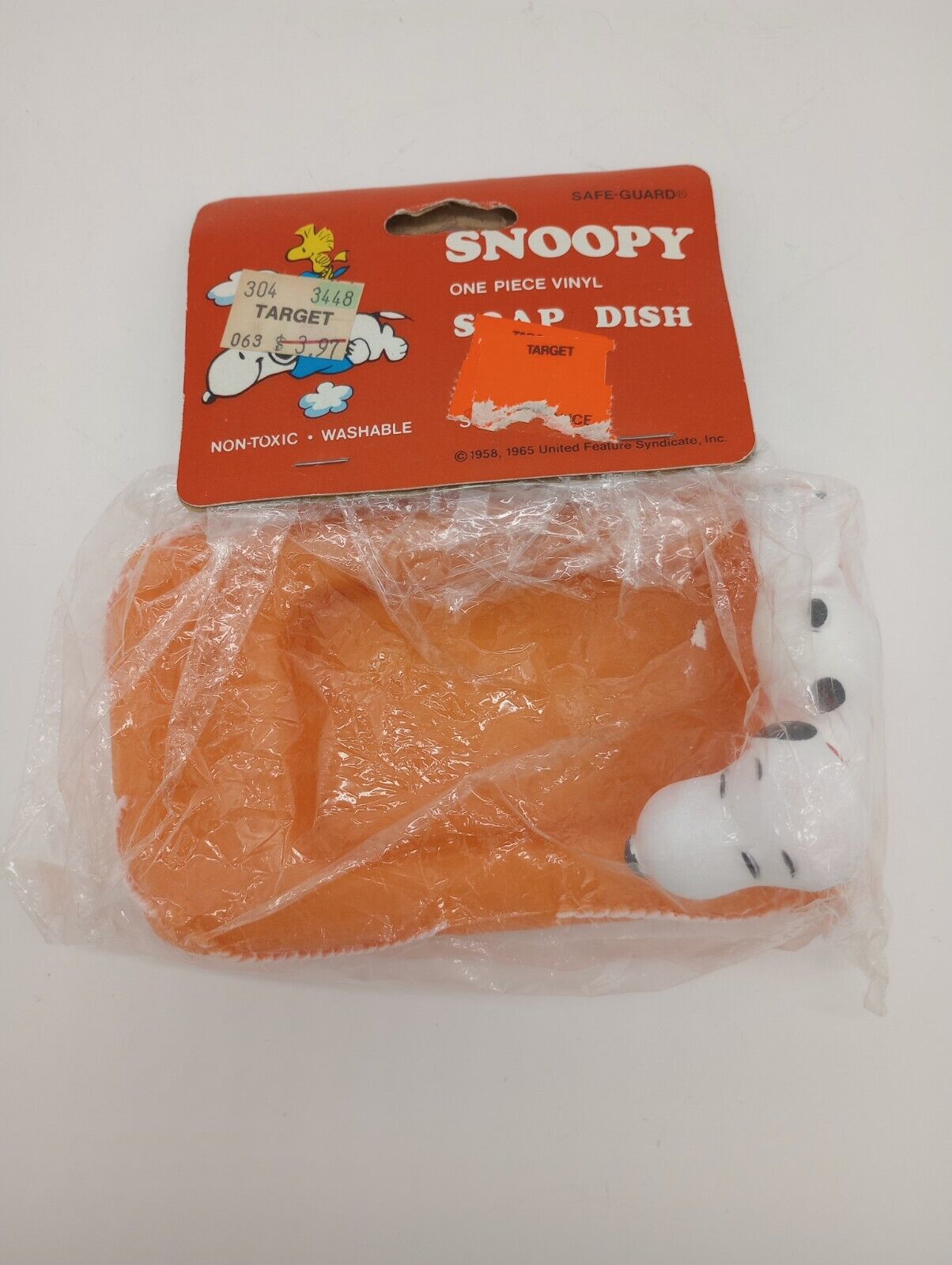 Snoopy Orange Vinyl Soap Dish Collectible Danara Vintage 1965