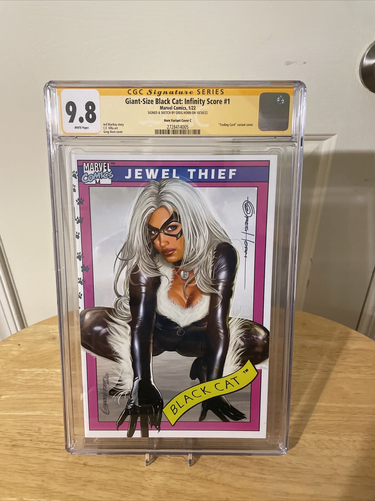 Giant-Size Black Cat Infinity Score #1 CGC 9.8 SS Greg Horn Variant W/ Sketch
