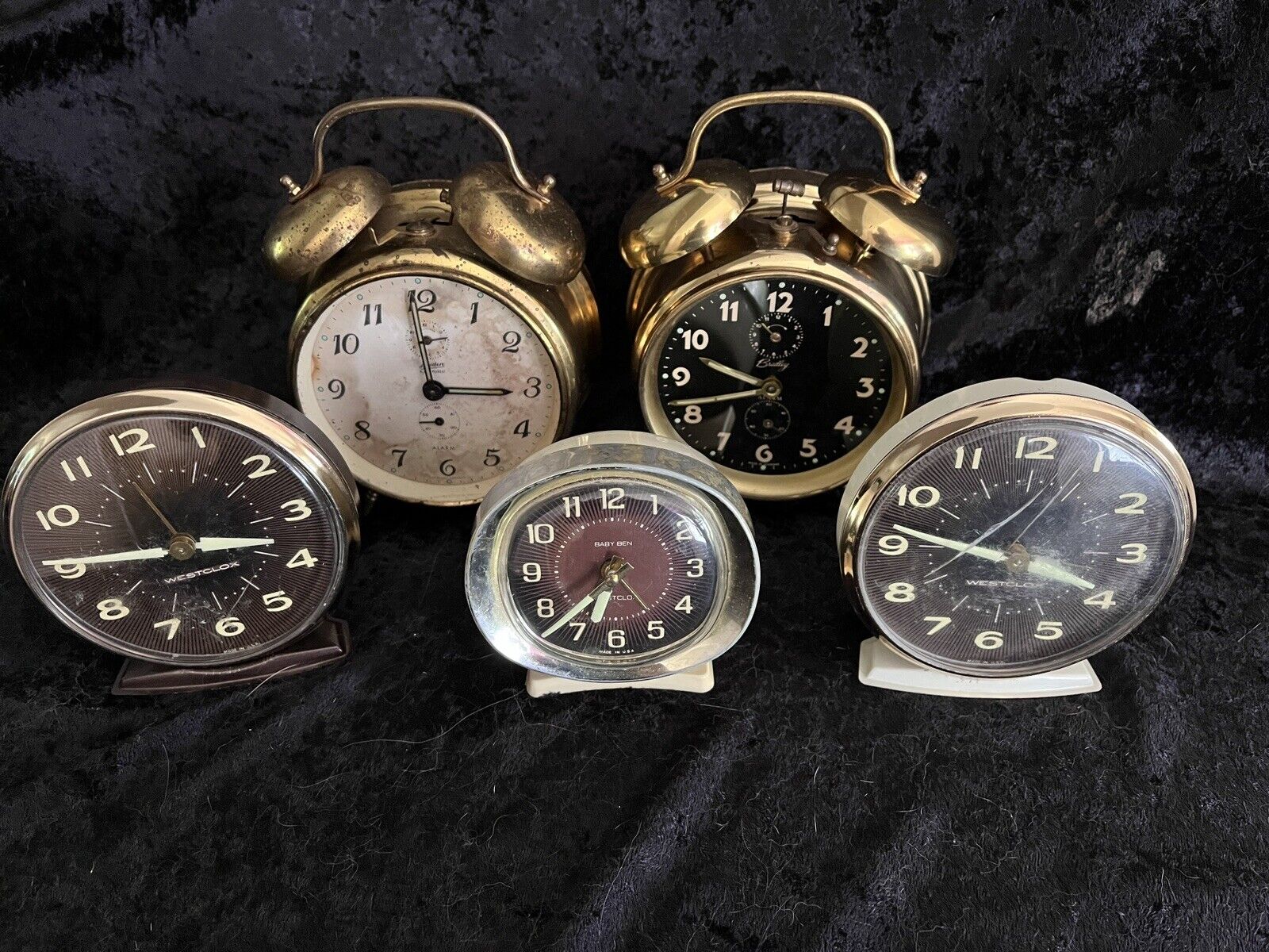 Lot Of 5 Vintage MCM Clocks - May Or May Not Work