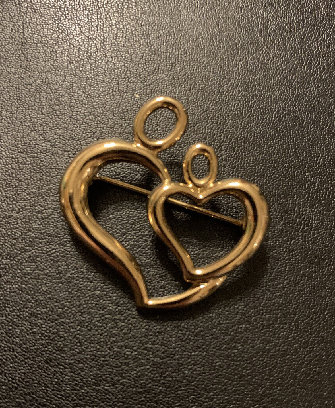 Interlocking Double Heart Love Companion Pinback Brooch Gold Toned J47