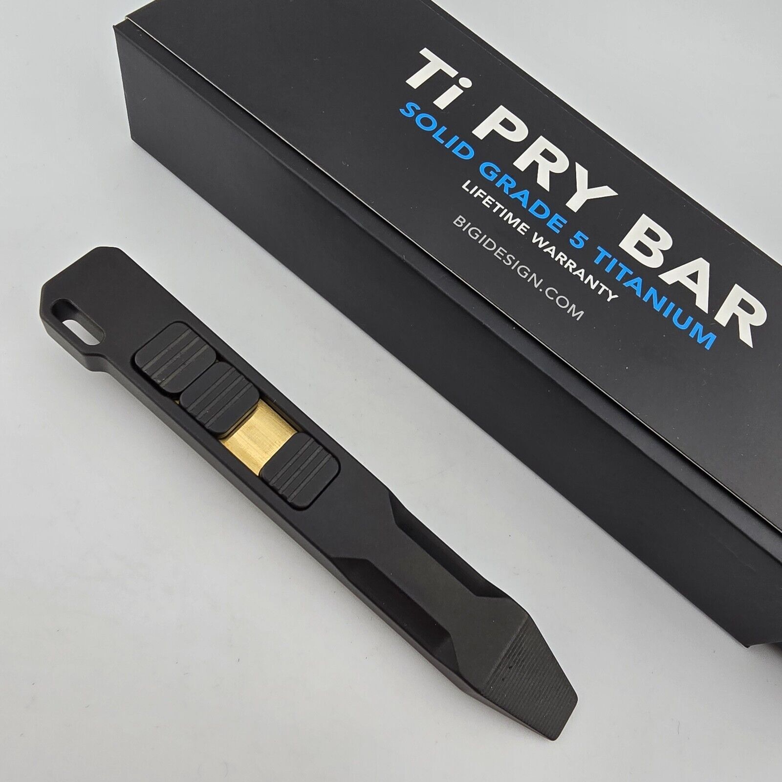 Big Idea Design Ti Pry Bar Black DLC Coated Titanium w/ Magnetic fidget Buttons