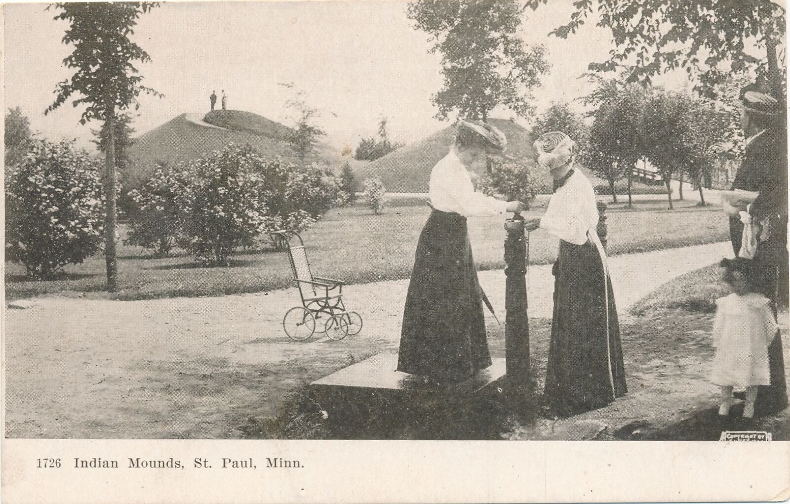 ST. PAUL MN - Indian Mounds Postcard