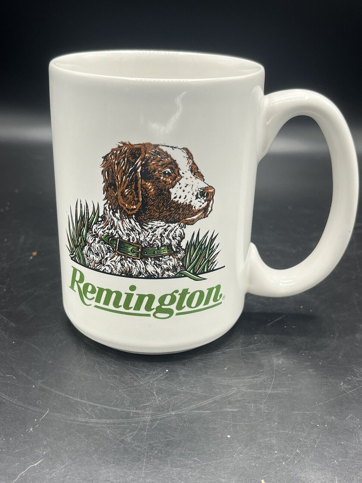 1994 Remington Firearms Brittany Spaniel Dog Coffee Mug Hunting Dog Gene Hill 