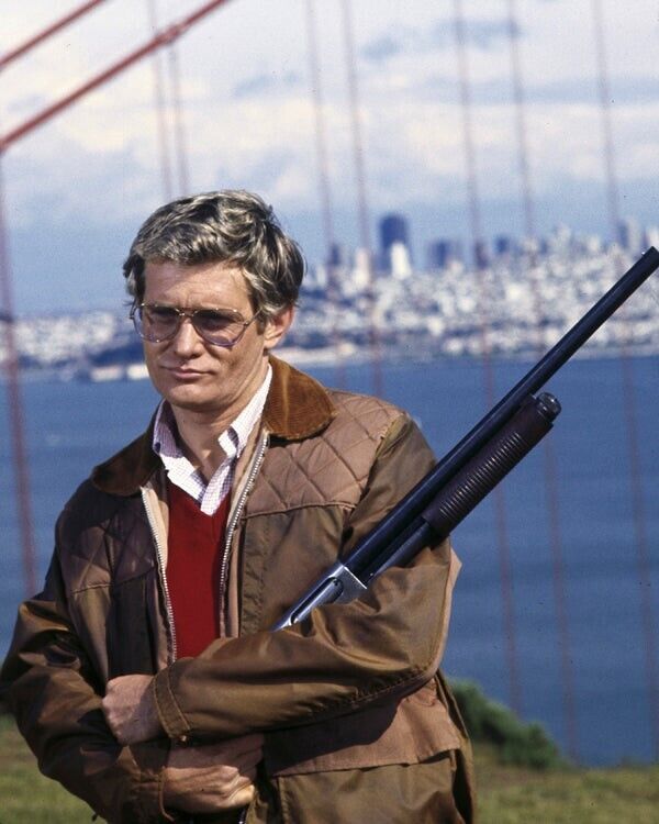 Bo Hopkins The Killer Elite holding Remington 870 Wingmaster Shotgun 8x10 Photo