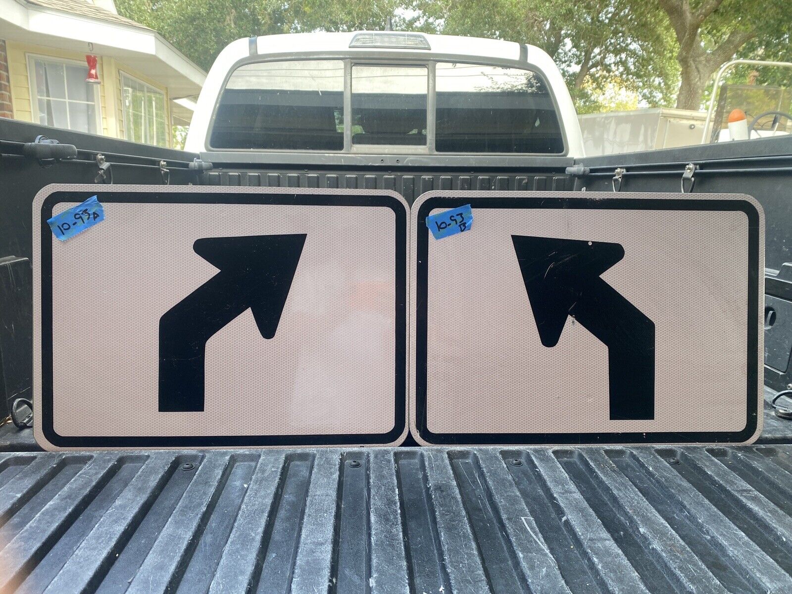 (2) Authentic DOT NOS Traffic Street Signs Opposing 45 Degree Arrows 21\