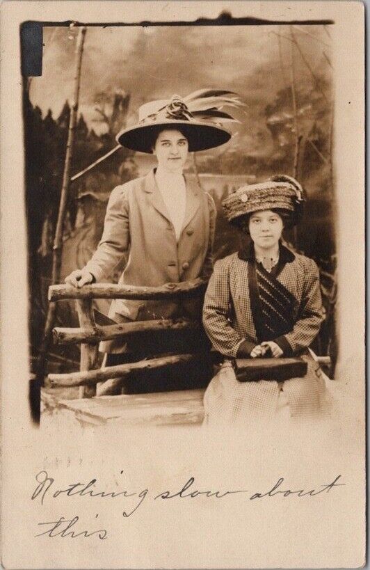 1910 MILWAUKEE Wis. Studio RPPC Postcard Pretty Young Ladies Fashion /Large Hats