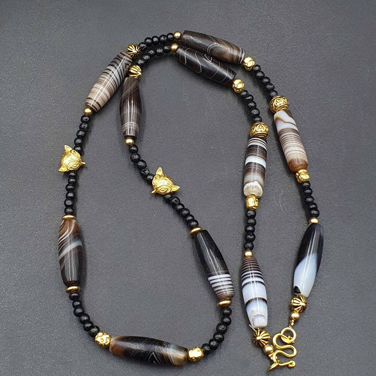 AA Antique Ancient Himalayan Agate rare Eyes Patterns Suleimani Agate Necklace