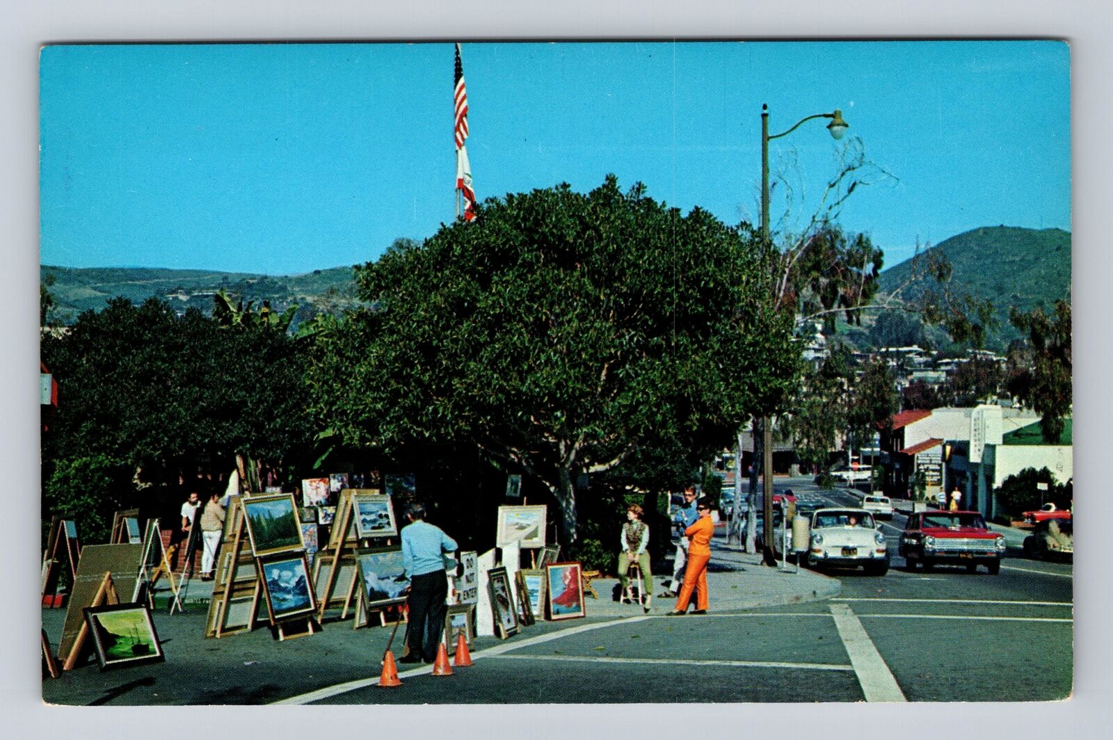 Laguna Beach CA-California, Display Mid Winter Art Festival Vintage Postcard