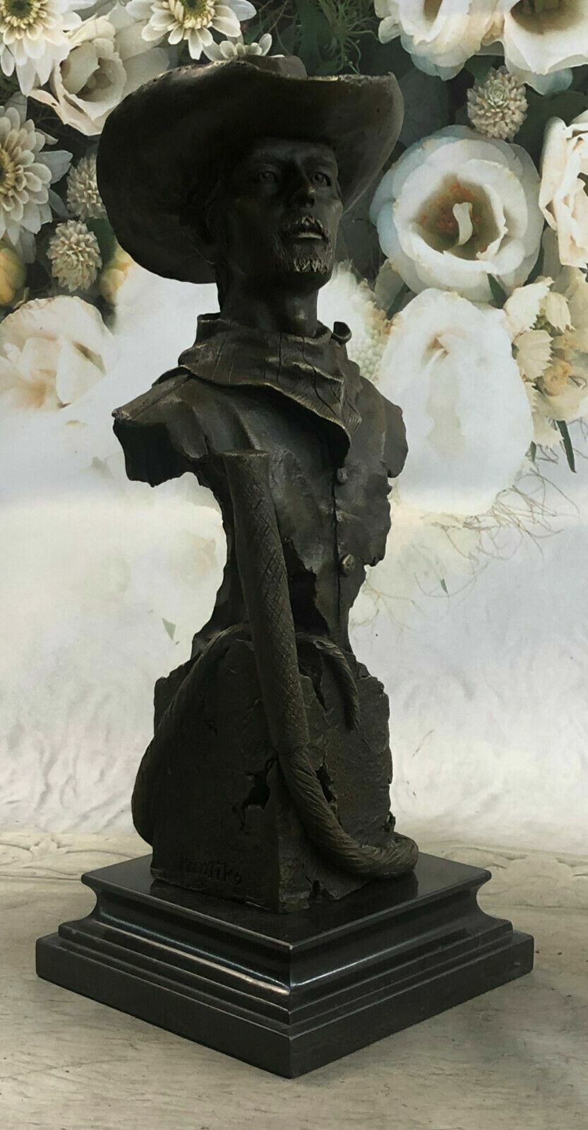 Soldier William F. Cody Buffalo Bill Bronze Sculpture Hot Cast Statue Artwork