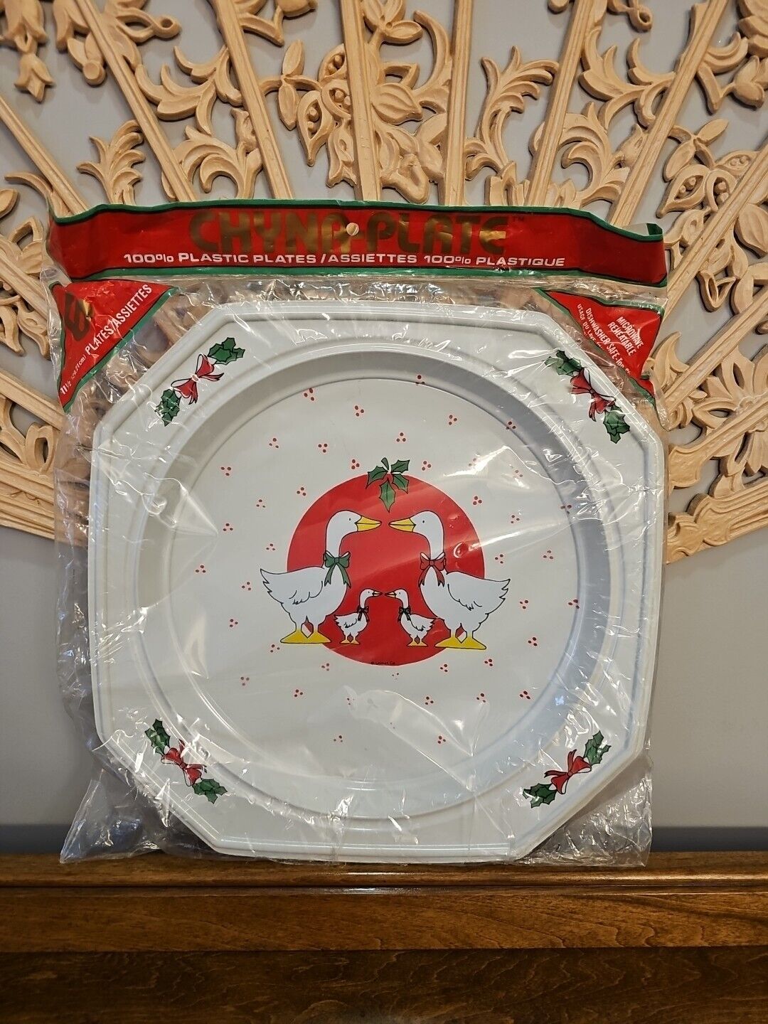 6 Vintage Christmas Geese CHYNA-PLATE Plastic Platters 11\