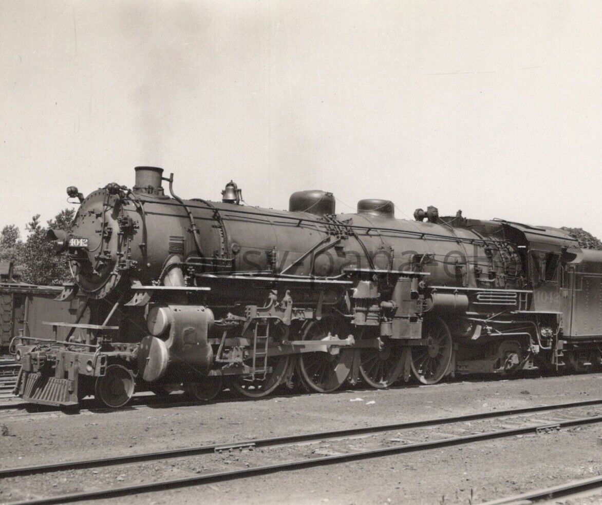 Vintage 1940s RPPC Rock Island Lines Locomotive 4-8-2 No 4042 Illinois Postcard