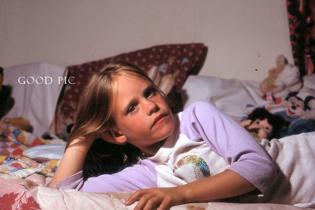 #WE6- Vintage 35mm Slide Photo- Young Girl - 1982