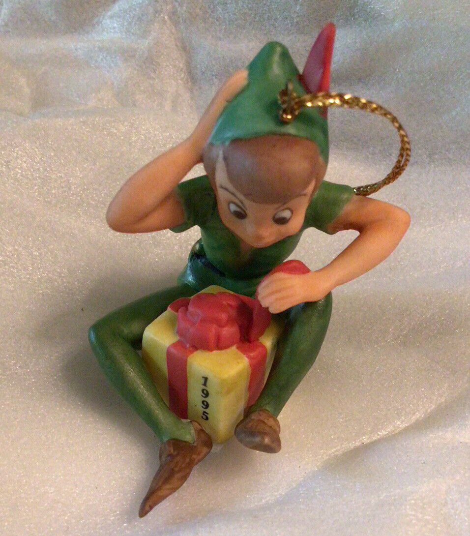 1995  Grolier Peter  Pan Figurine Dated