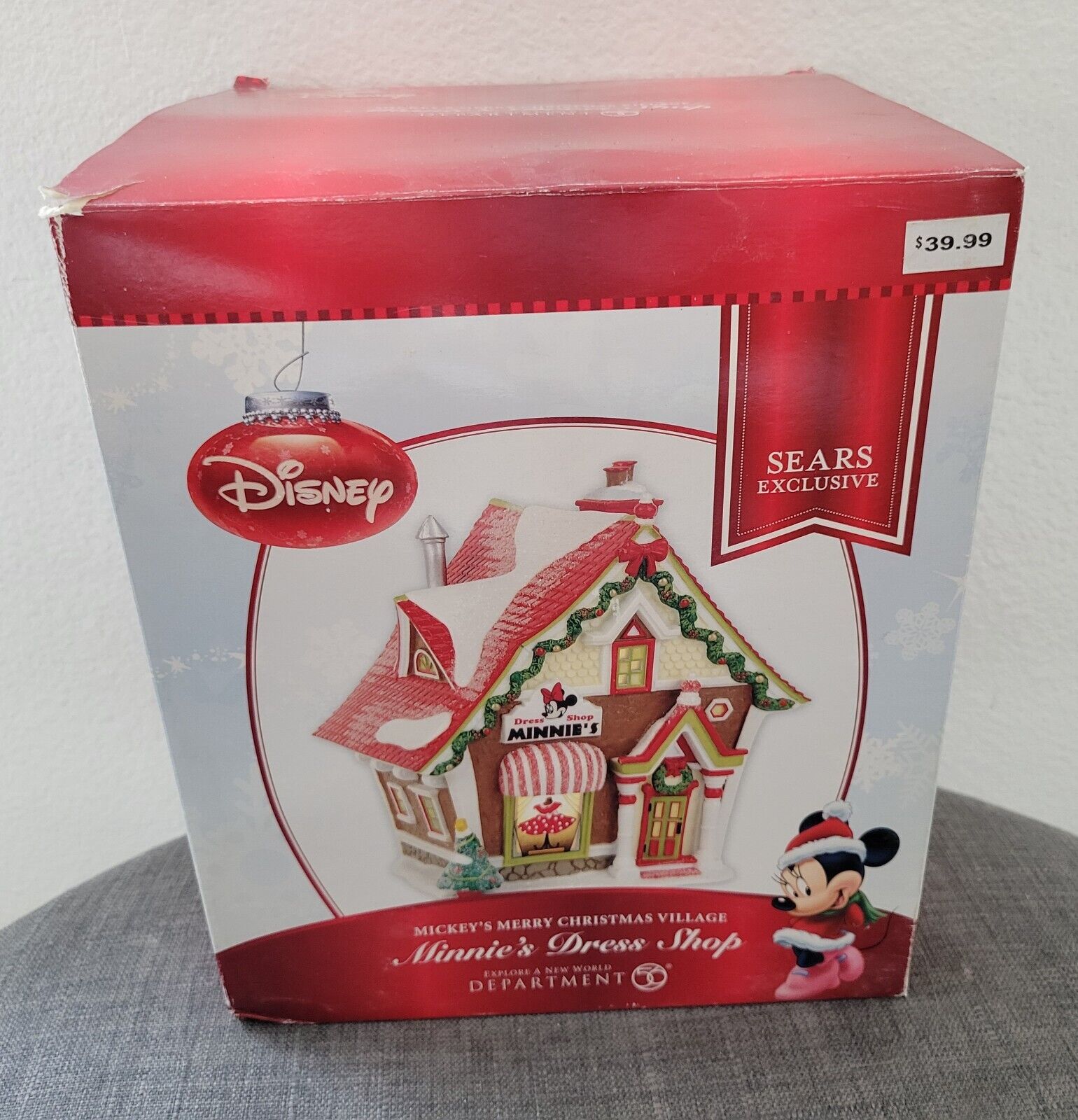 Dept 56 Disney Minnie\'s Dress Shop Mickey\'s Merry Christmas Village House New 