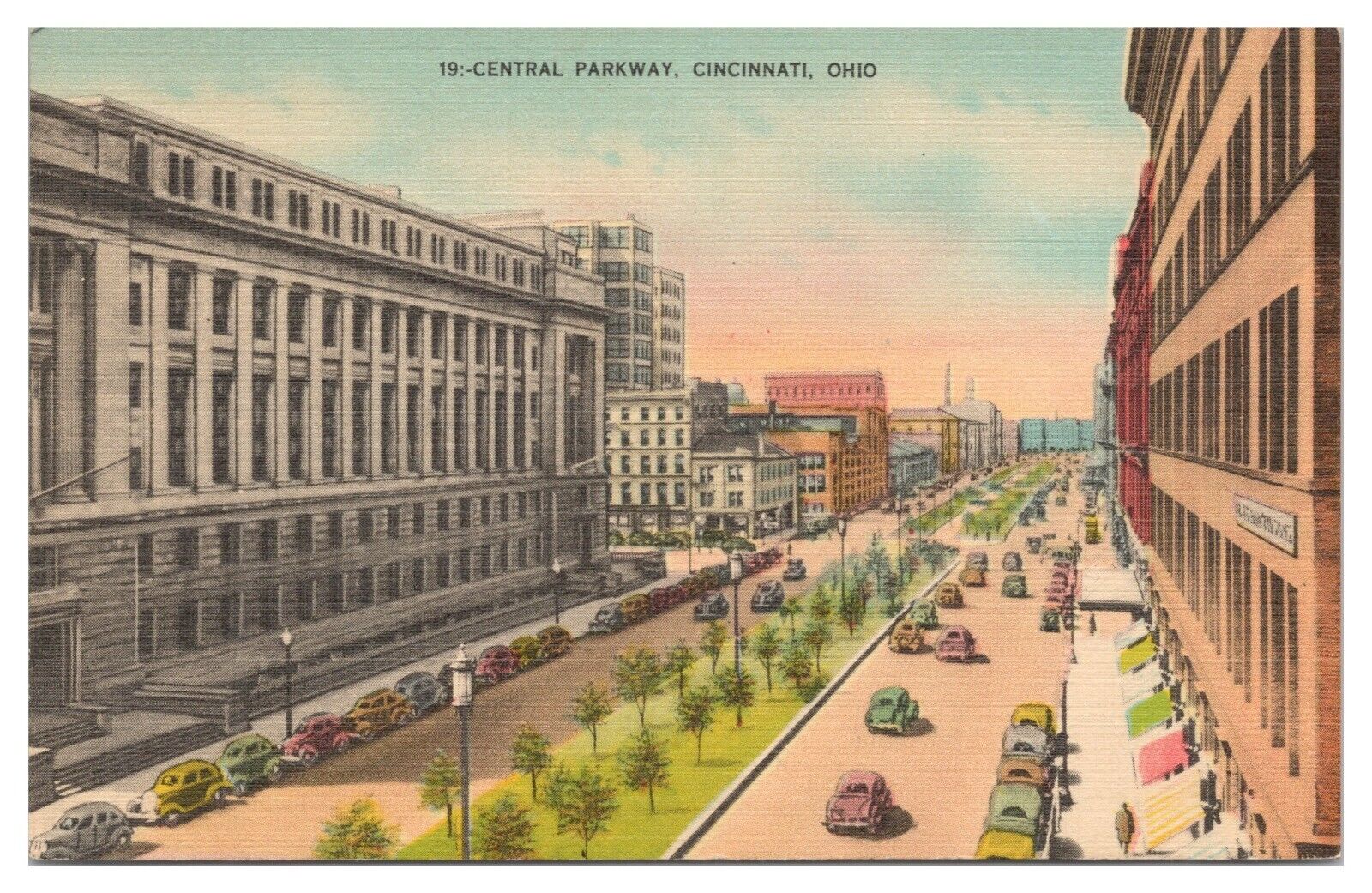 Vintage Central Parkway Cincinnati Ohio Postcard c1944 Linen Boulevard Old Cars