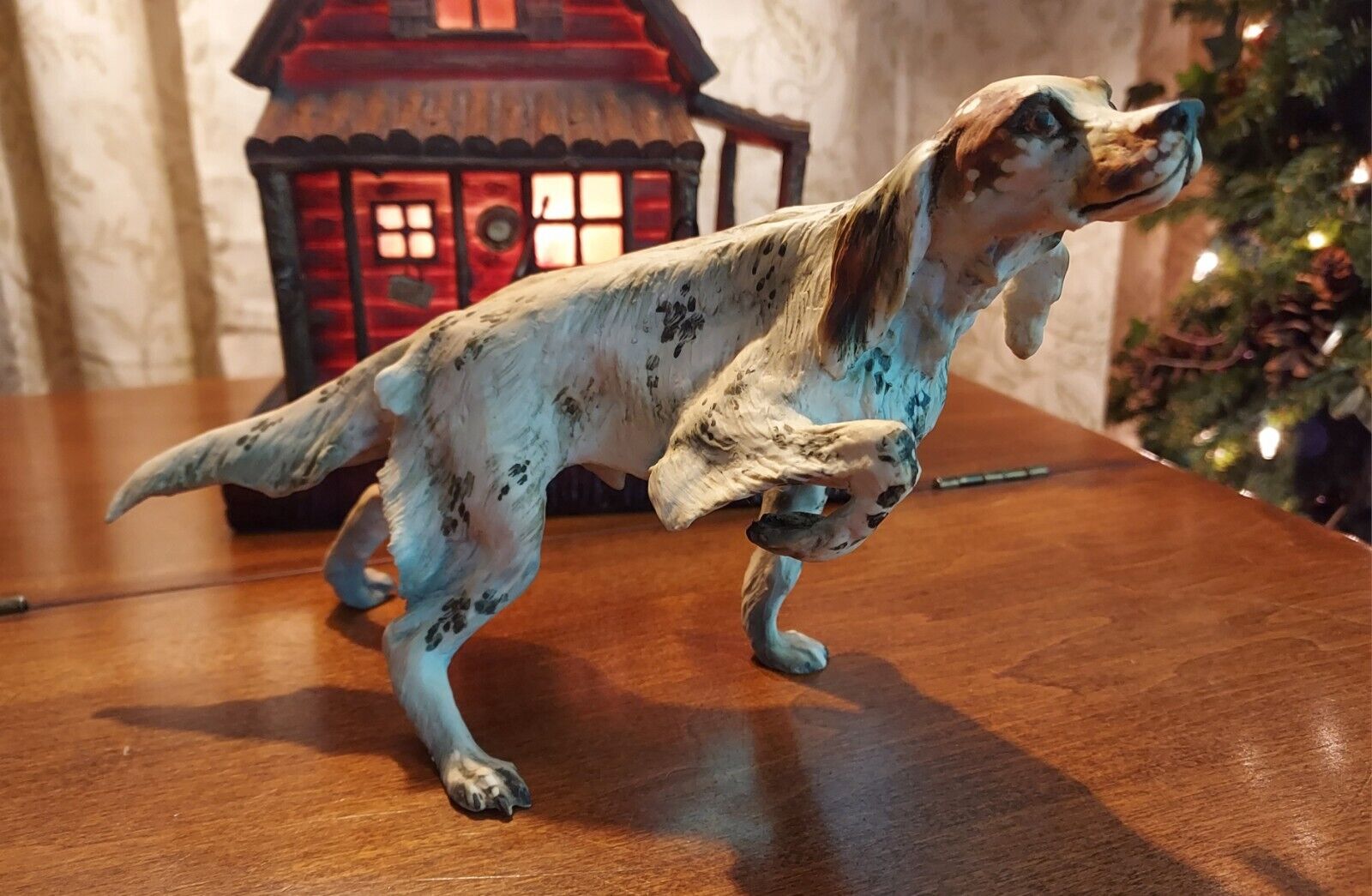 Porcelain Tay Italy Spotted Pointer Dog Figurine