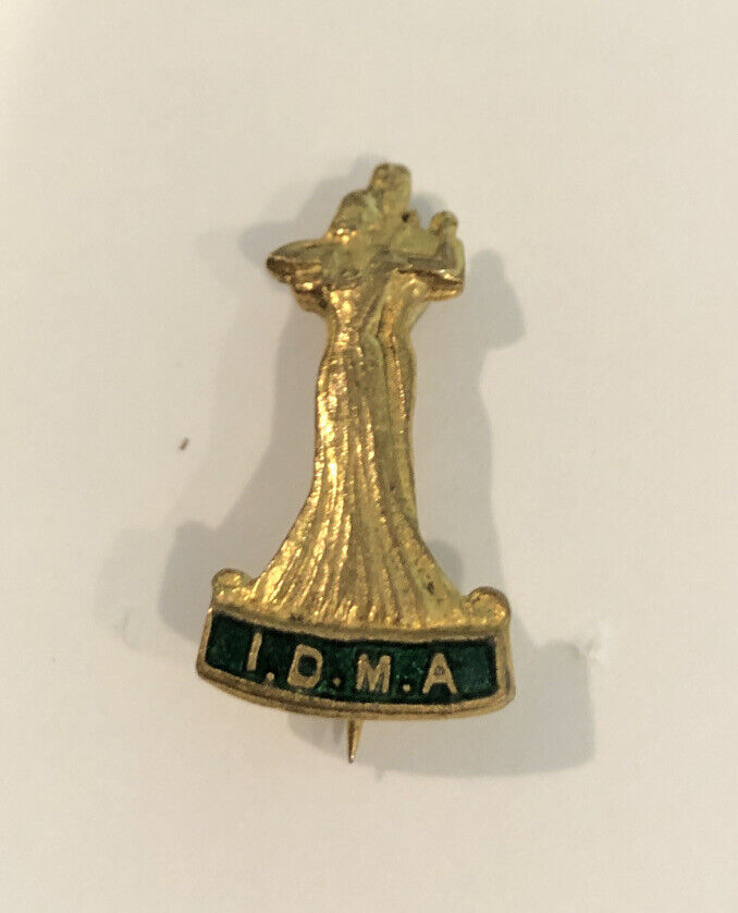 Vintage International Masters Association Vintage Pin