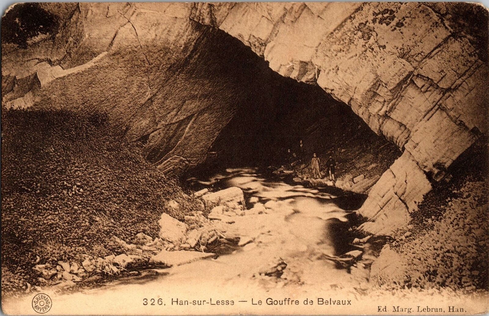 Han-sur-Lesse Le Gouffre de Belvaux people standing in cave Postcard Unused