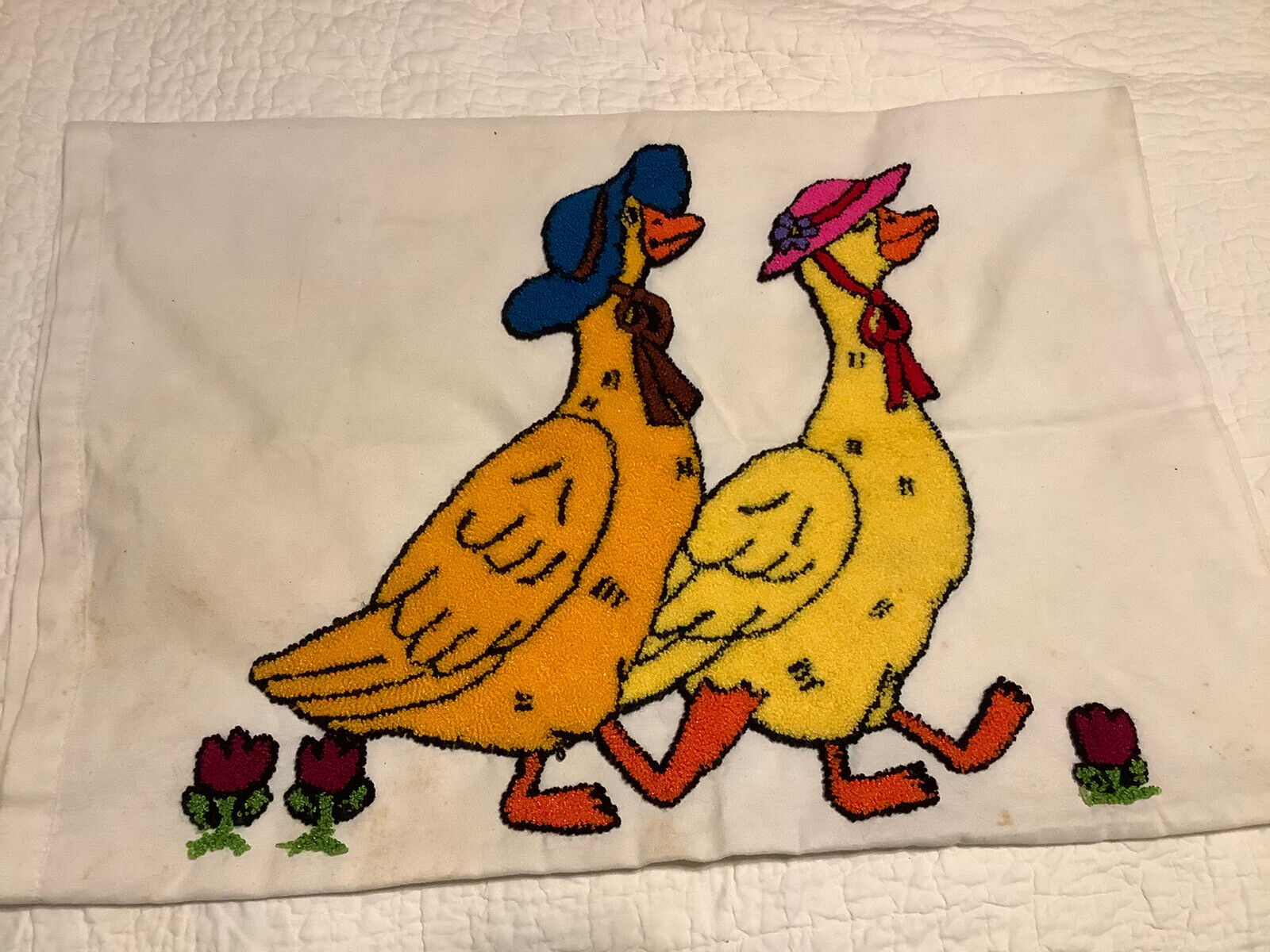 Mother goose Embroidered Pillowcase Vintage Hand Stitched Pink 17x24” Flaw