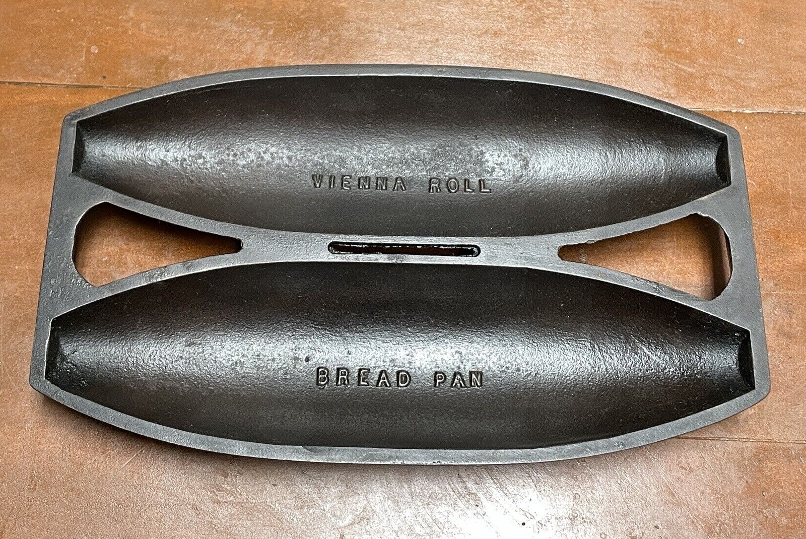 Griswold Vienna Roll Two Loaf Bread Pan