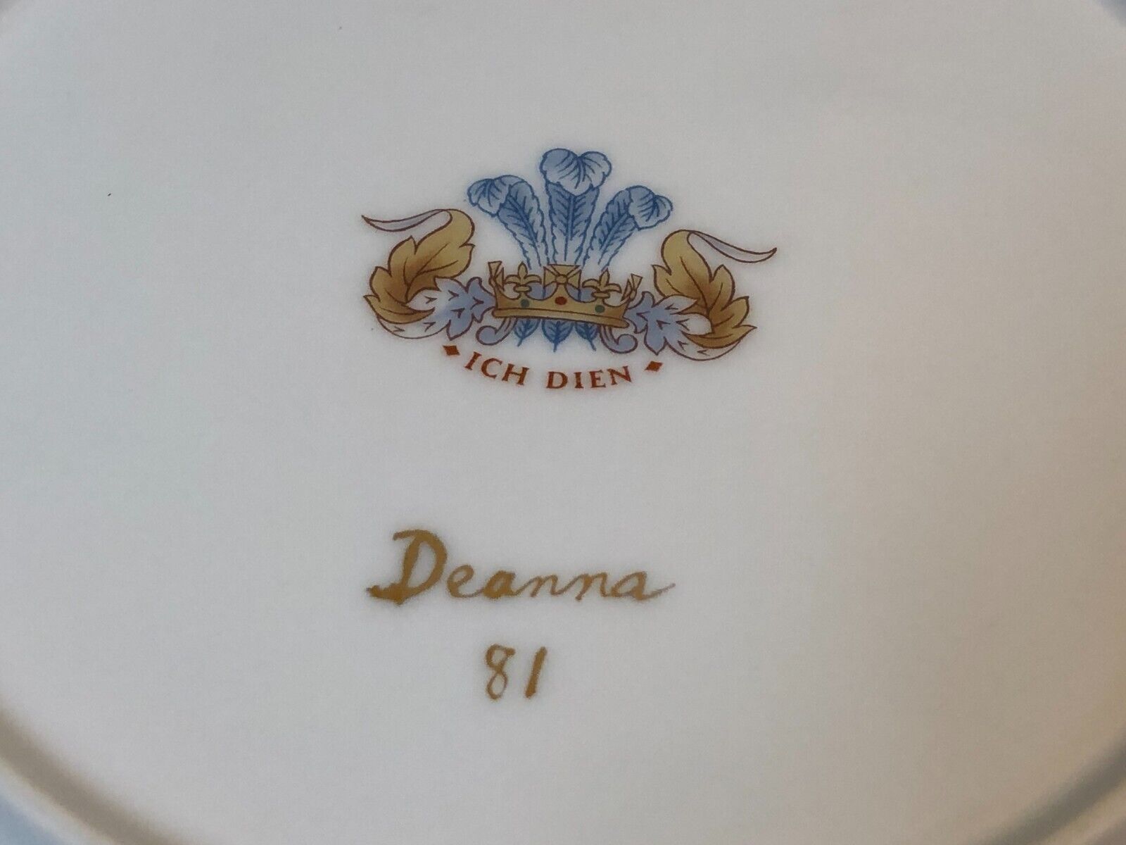 Princess Diana and Prince Charles Commemorative Plate 1981 FREE SPIPPING