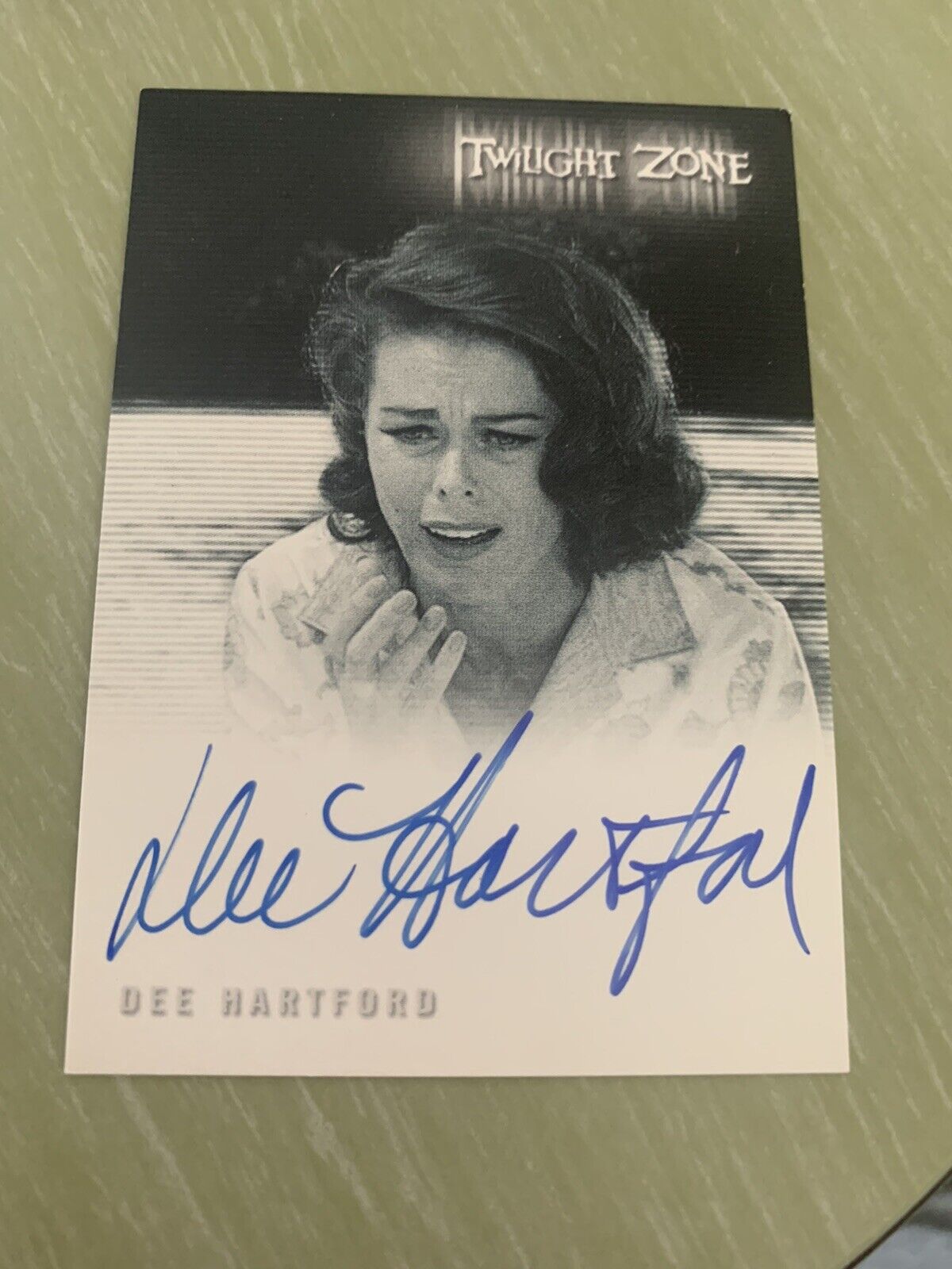 The Complete Twilight Zone 50th Anniversary Dee Hartford A106 autograph card