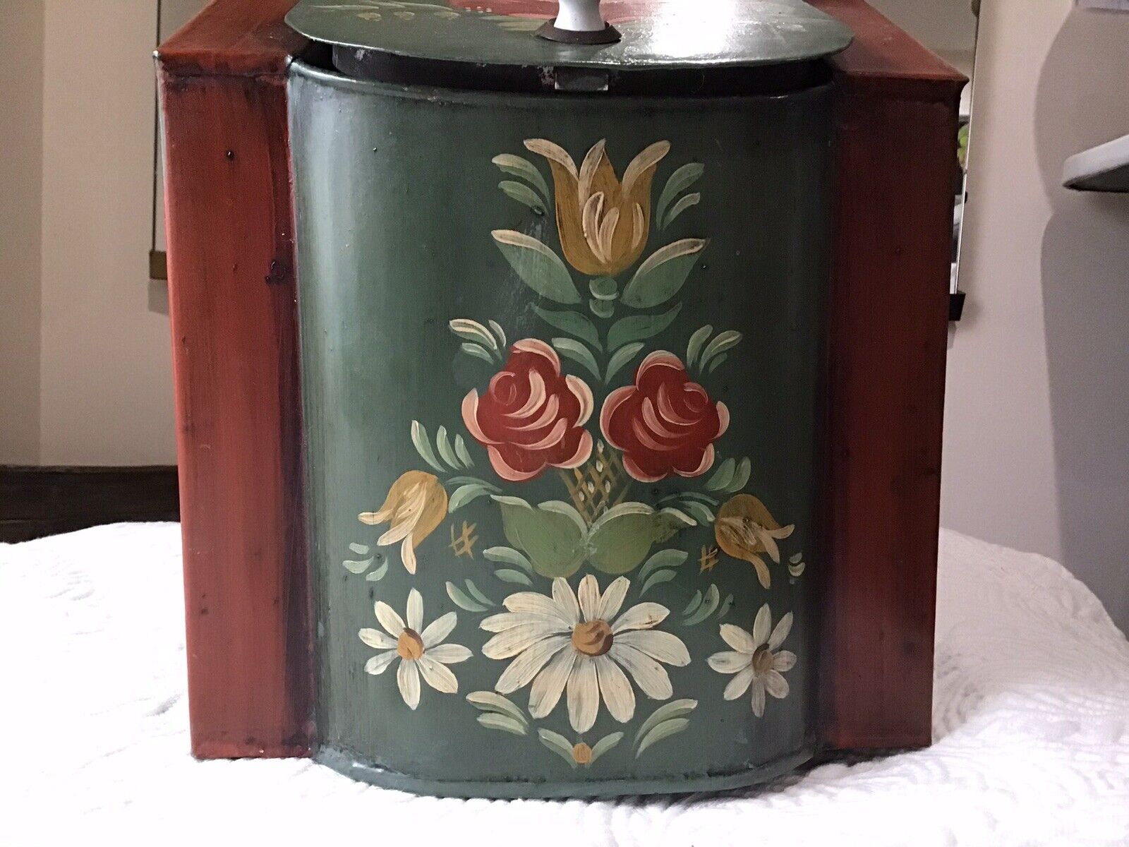 Toleware Hand Painted Spice Tea Tin