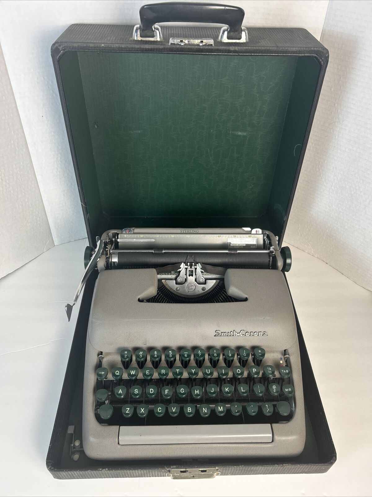 Vintage 1954 Smith Corona Silent Super Typewriter With Tweed Case. VGC