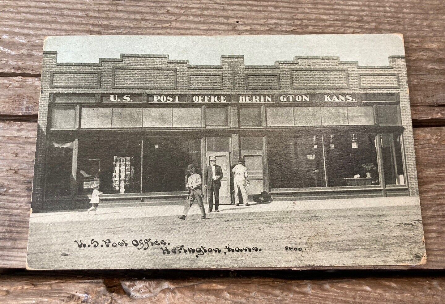 Postcard Posted 1912 Herington, Kansas US Post Office People Town