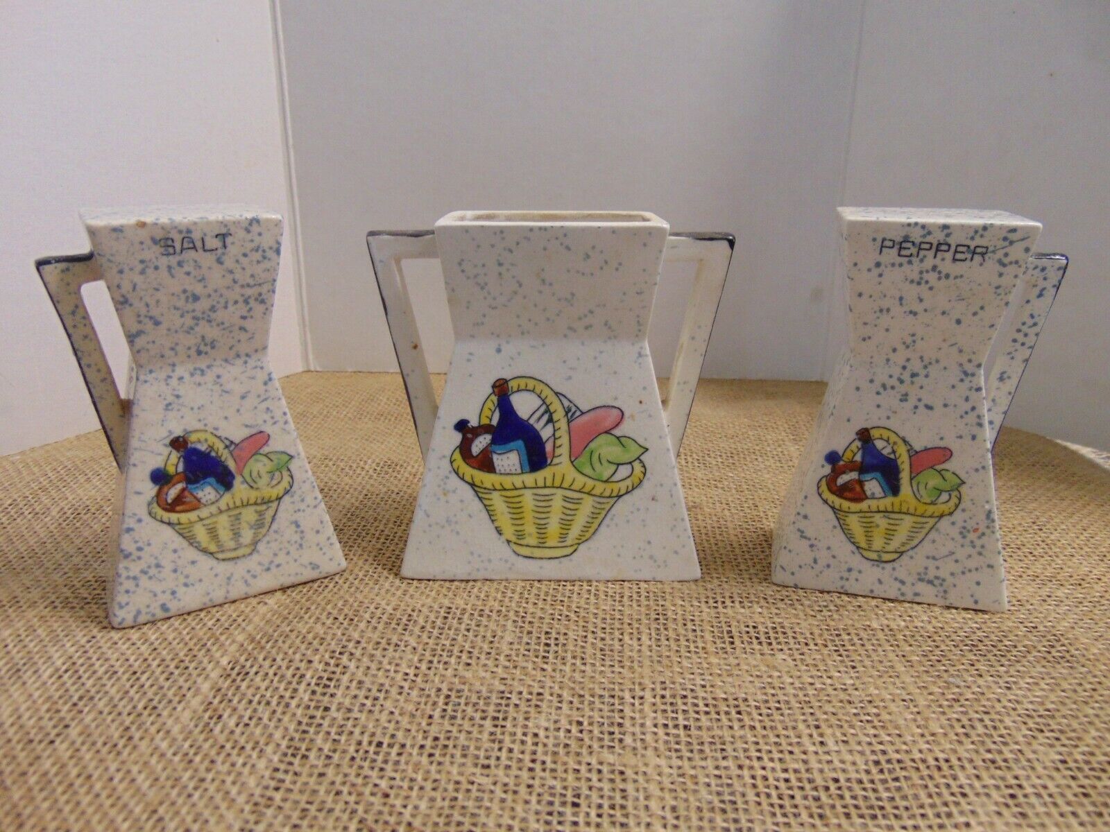 Vtg MCM Speckled Salt Pepper Shakers & Matching Vase Veggies/Basket Design Japan