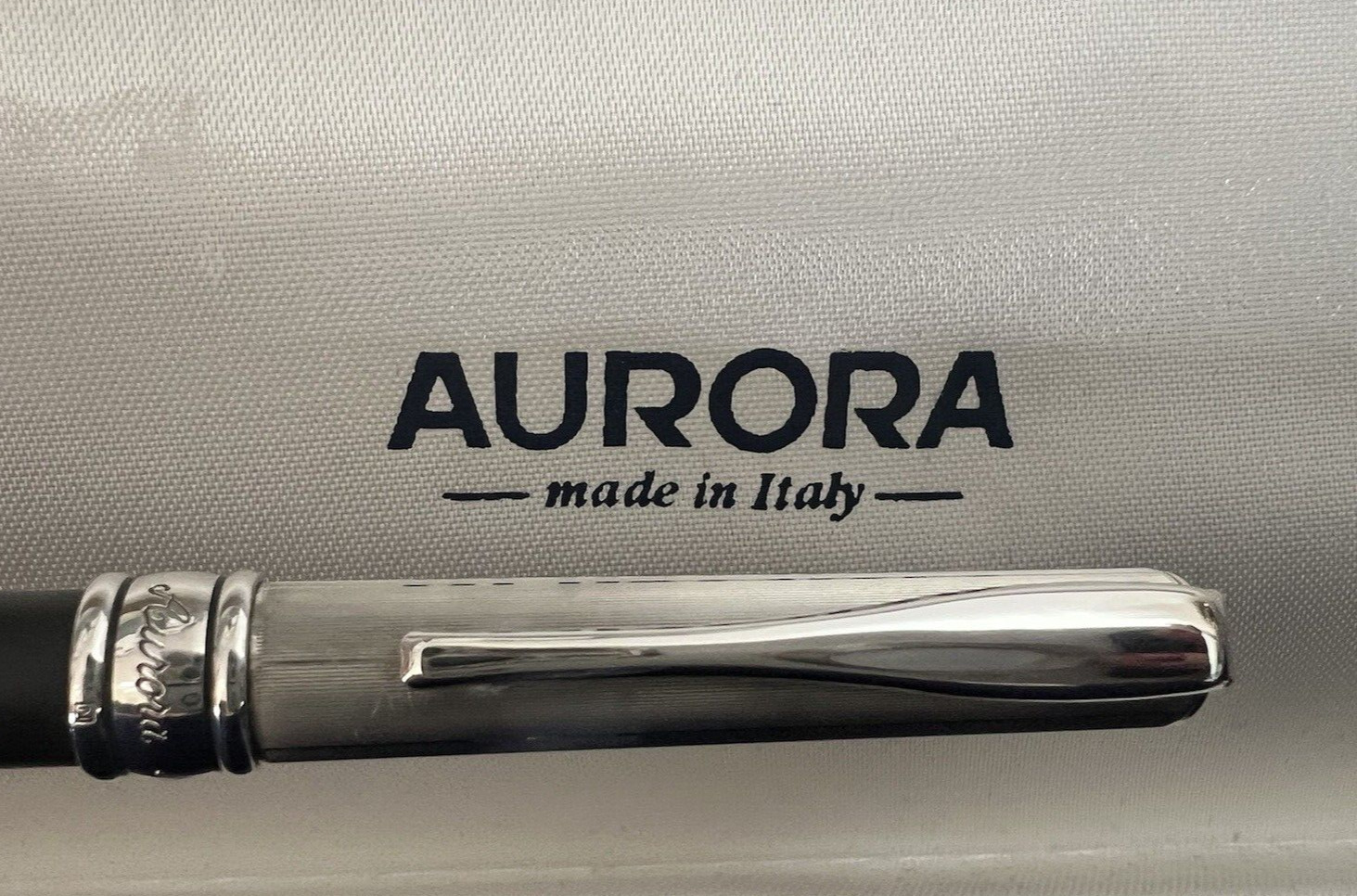 Aurora Pen Fountain Pen Magellan Lacquer Black And Silver Solid 925 Box