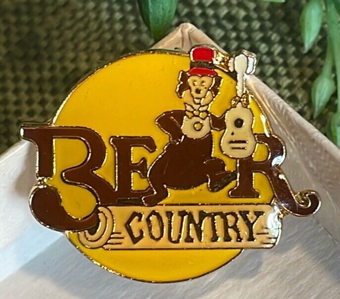 VTG Disney Bears Country Lapel Hat Pin Walt Disney Productions Souvenir Gold