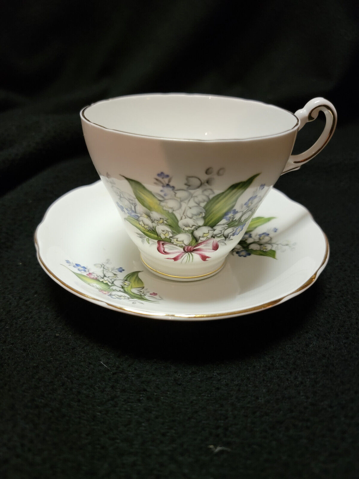 Vintage Regency English Bone China Tea Cup/Saucer Lilies of the Valley