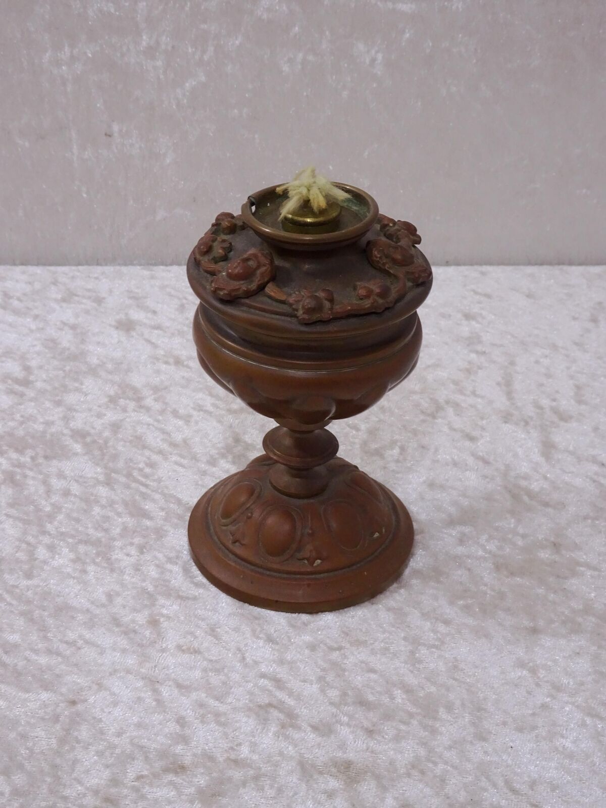 HM2G8N - Antique Metal Kerosene Lamp Maskarons - Vintage around 1900 - 11,5 CM