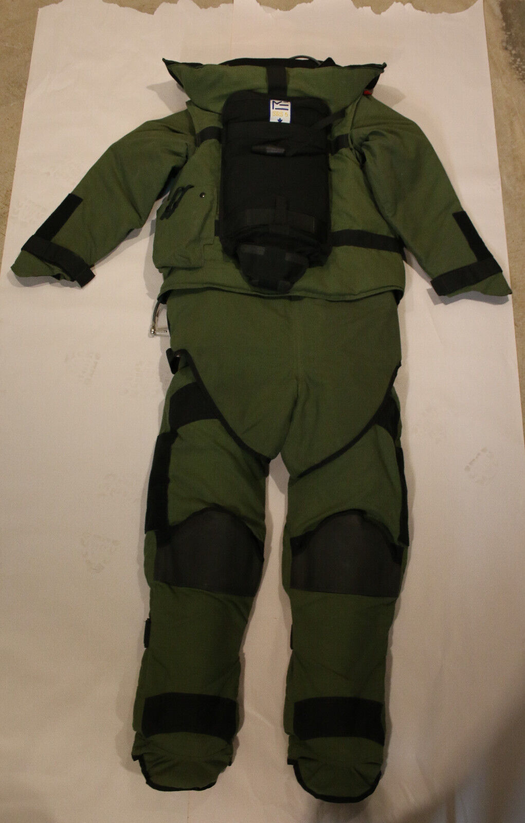 Med Eng System - EOD - SRS-5 - Bomb Disposal Suit - Size Medium - No Helmet