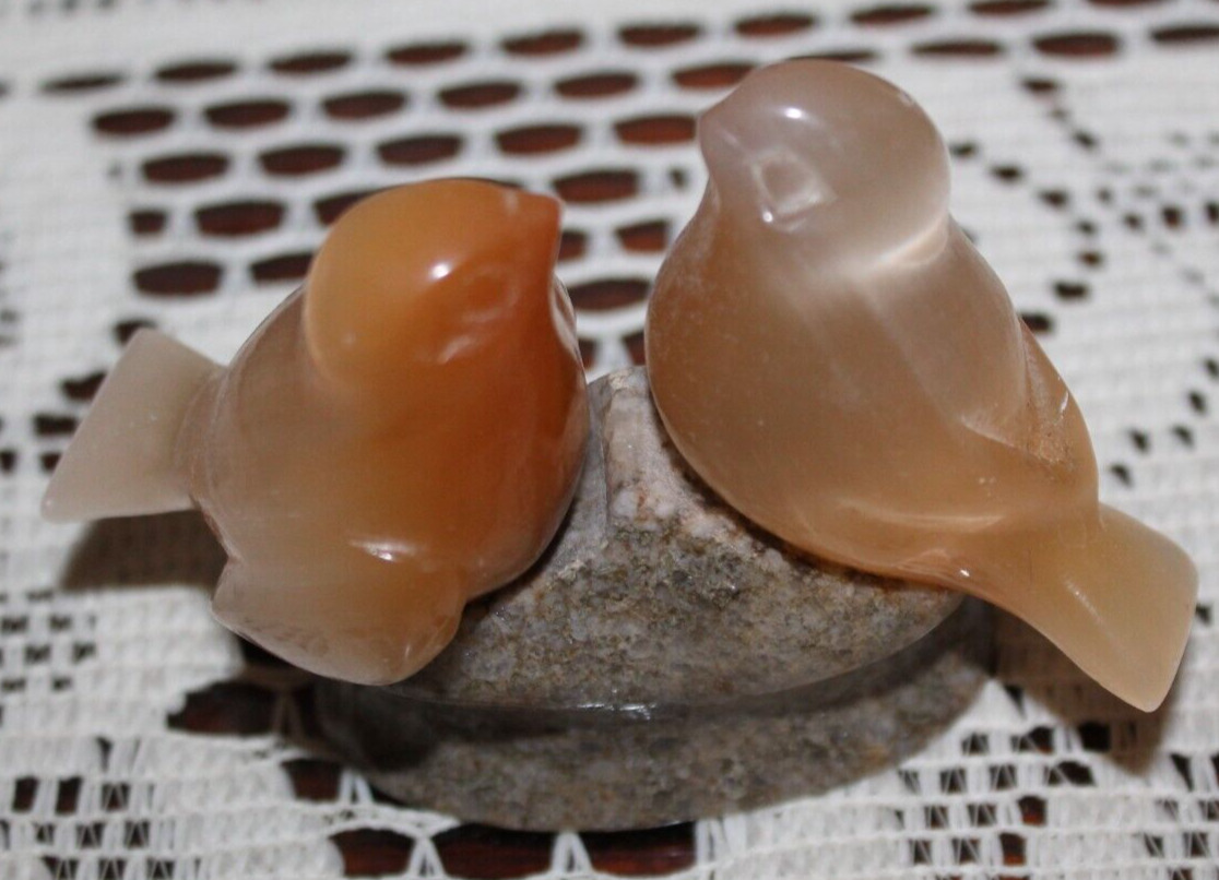 Vintage 1940s Art Deco Yellow Onyx Lovebirds Awesome Home Decor Piece