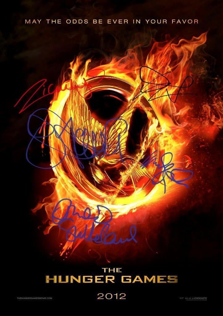 THE HUNGER GAMES PP SIGNED 12\