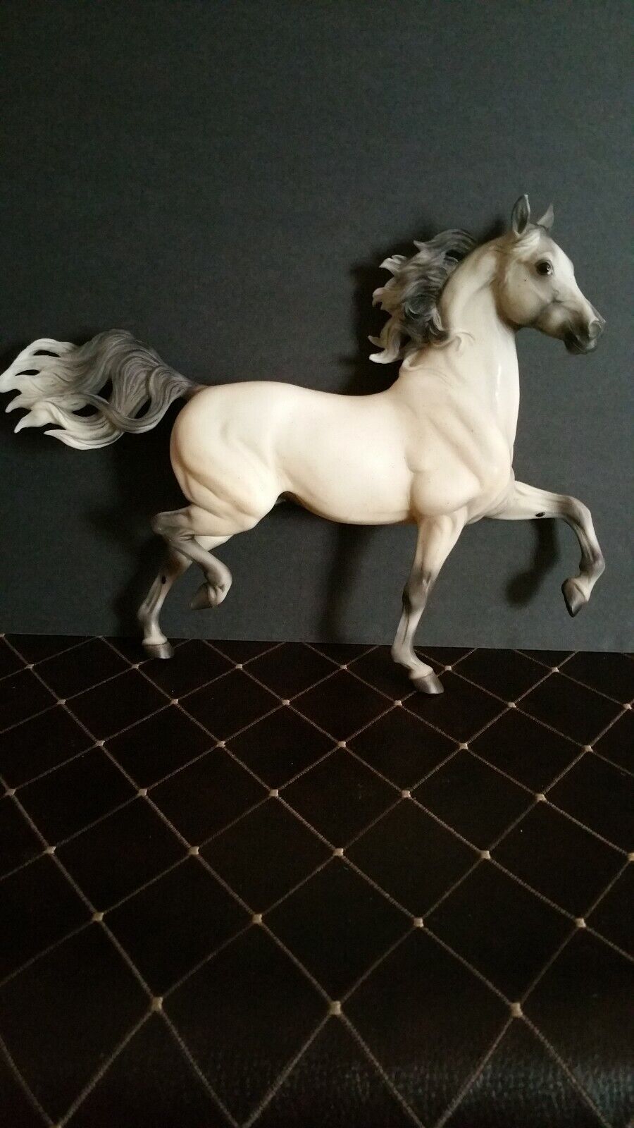 EXQUISITE  Breyer Horse  \