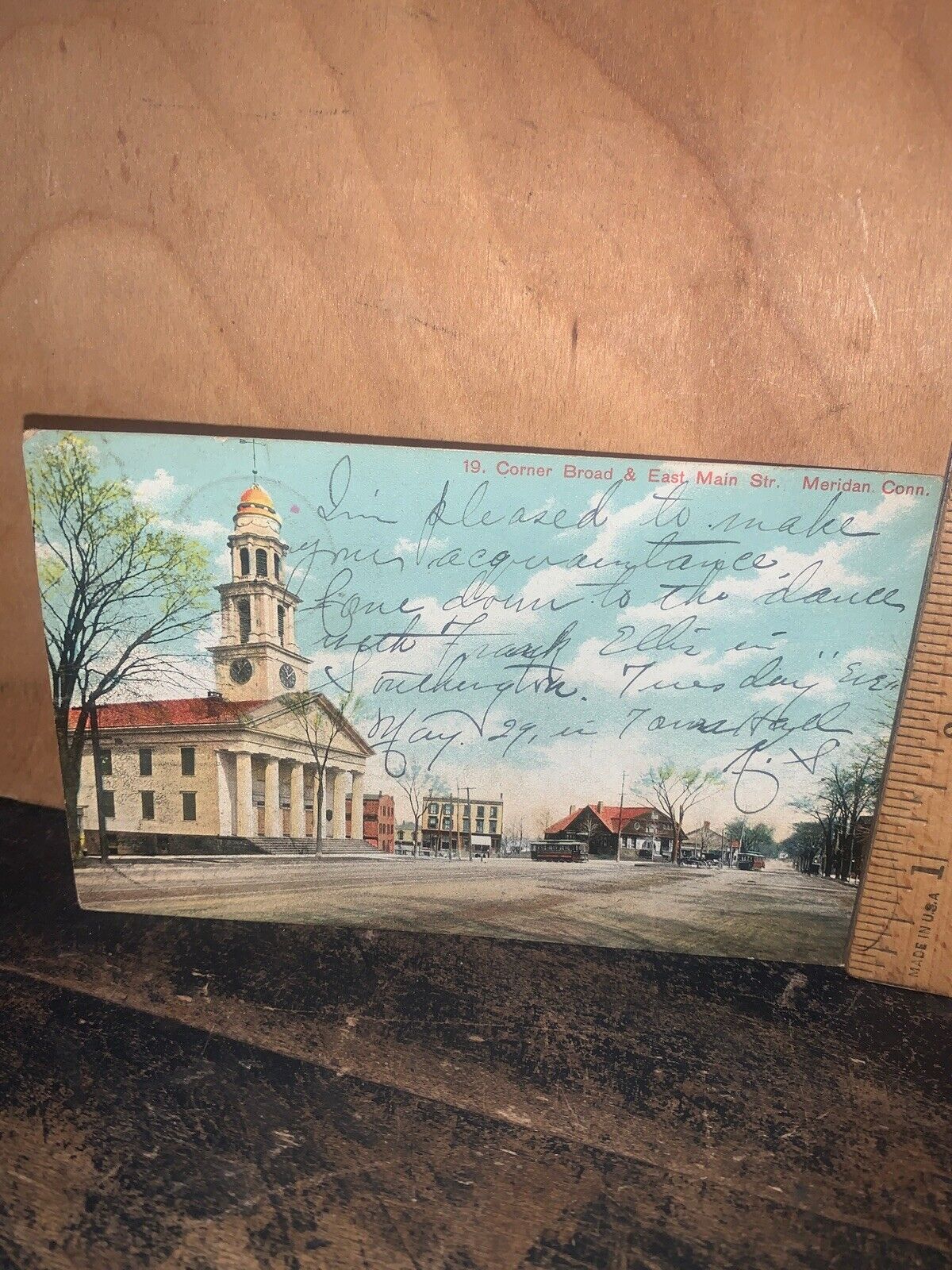 Meriden Connecticut Postcard, Corner Broad And E. Main St. 1906.